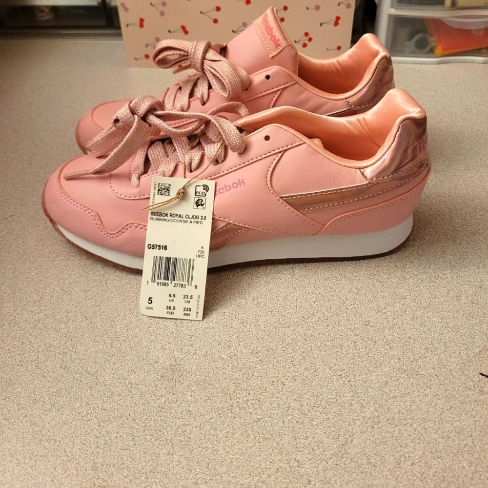 Pink Rebook Shoes - Picture 2 of 3